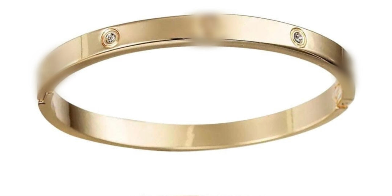 Nia Love Bangle